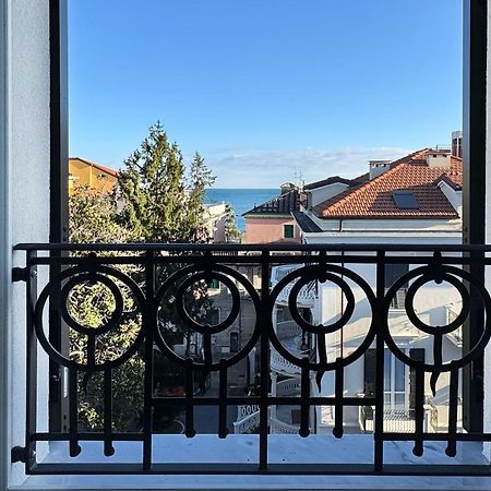 Hotel Villa Elena Varazze Buitenkant foto