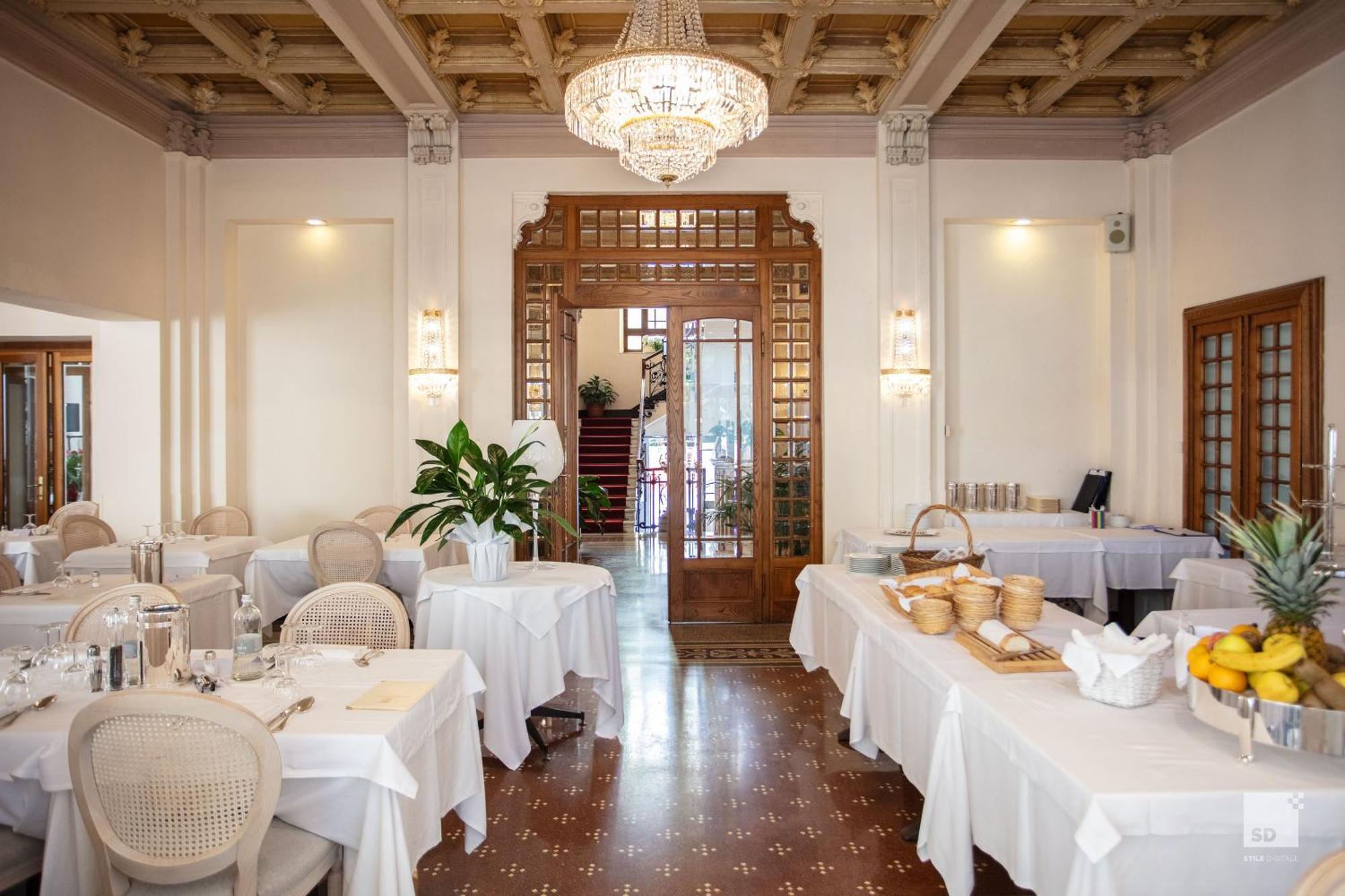 Hotel Villa Elena Varazze Buitenkant foto