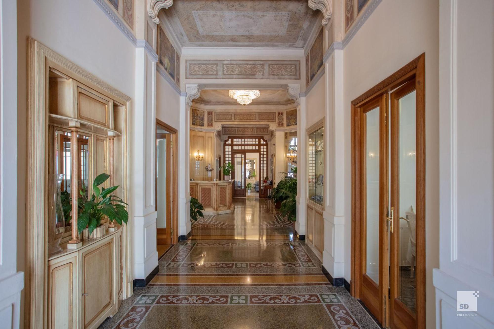 Hotel Villa Elena Varazze Buitenkant foto