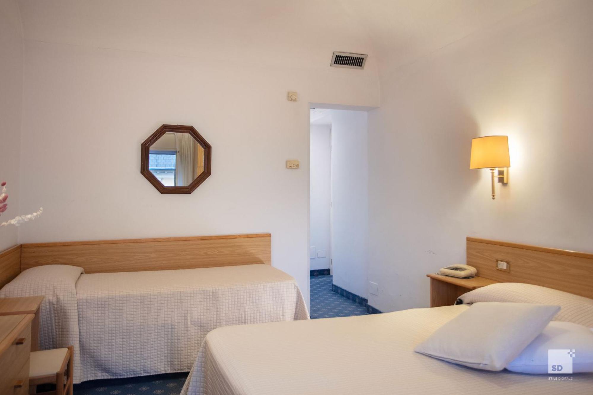 Hotel Villa Elena Varazze Buitenkant foto